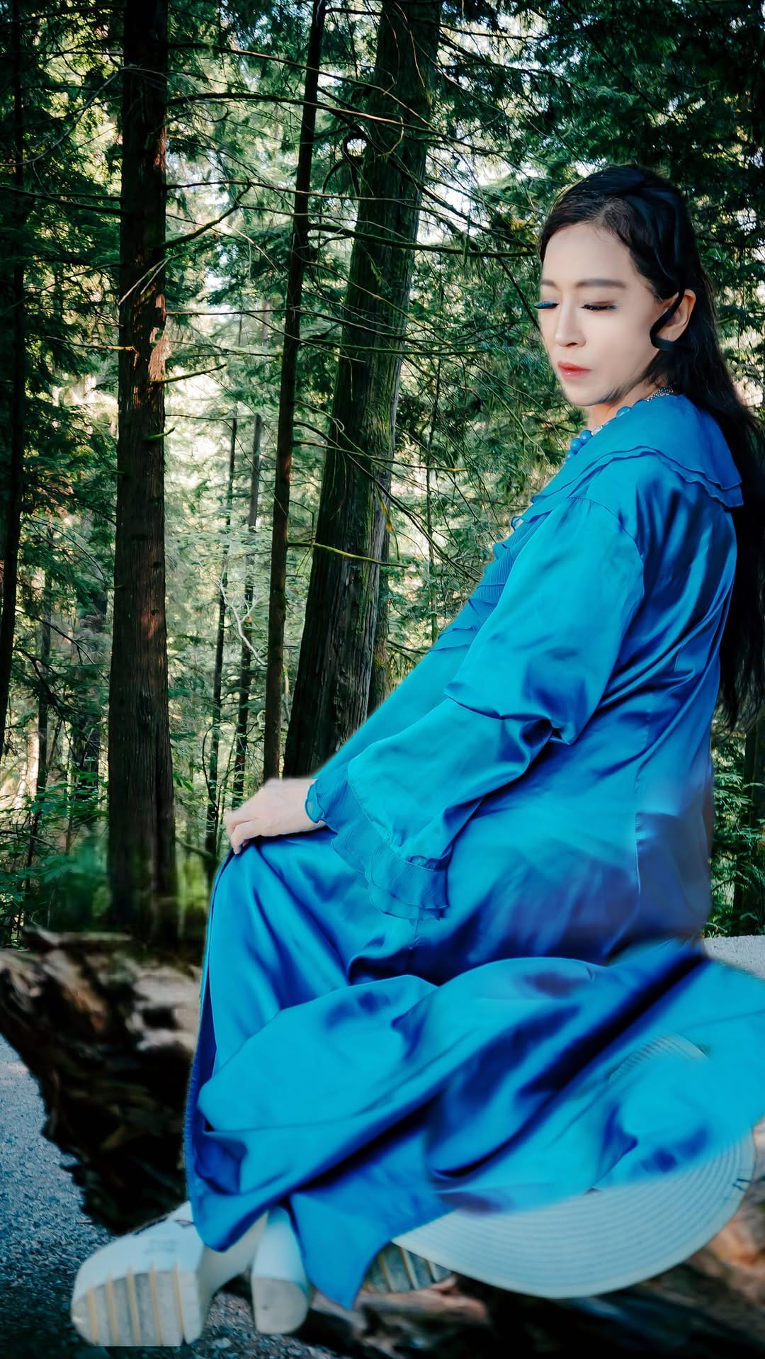 Post 7 by Cross Chen on Instagram (video)