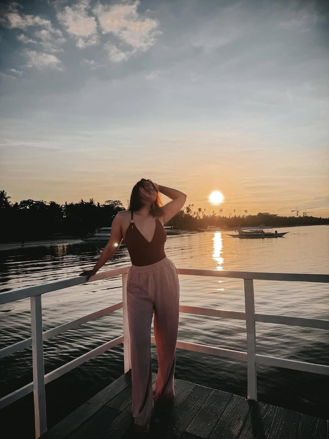 Post 7 by Mae R. on Instagram (carousel)