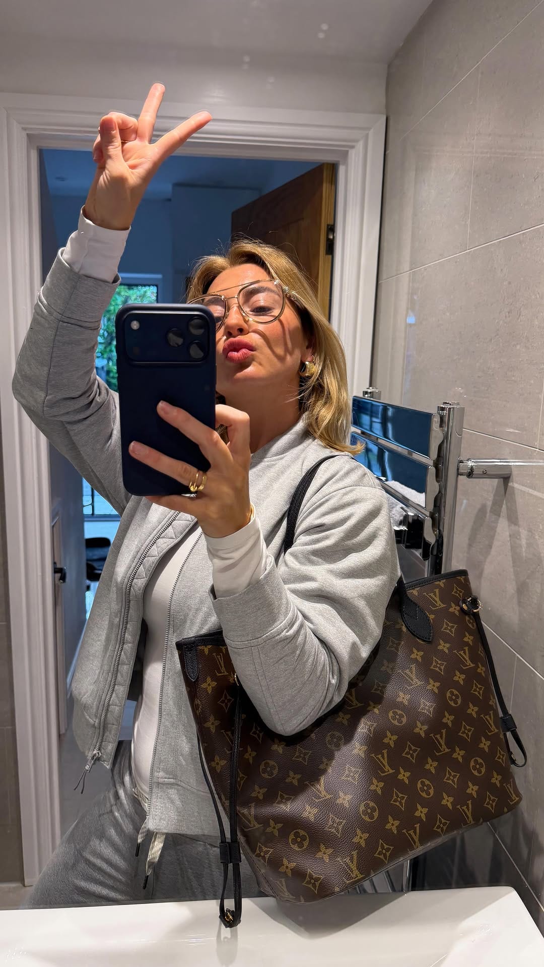 Post 2 by Chelsea Marsh on Instagram (video)