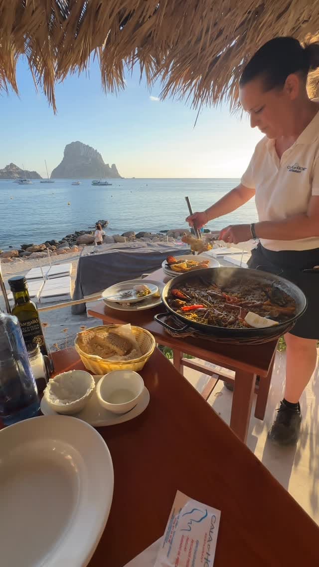 Post 1 by Travel.Awesome.Together on Instagram (video)