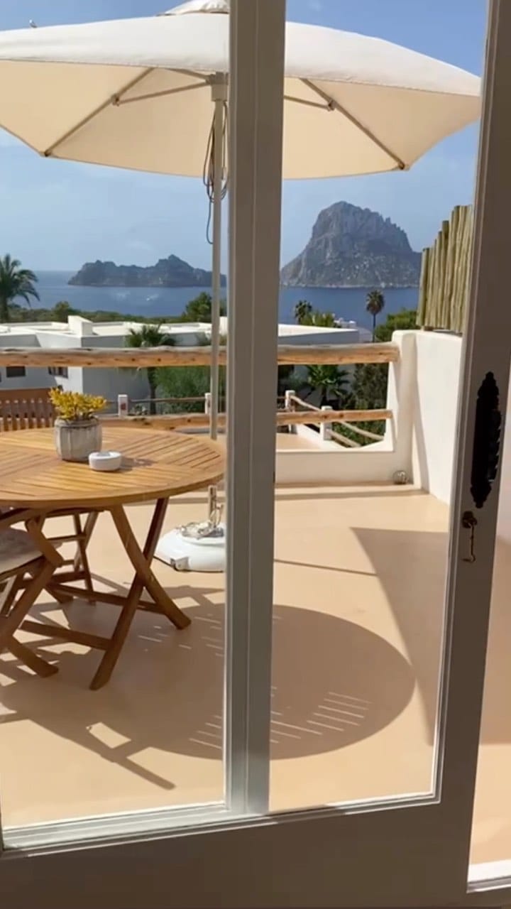Post 10 by Travel.Awesome.Together on Instagram (video)