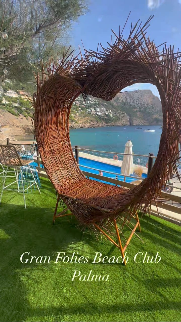 Post 6 by Travel.Awesome.Together on Instagram (video)