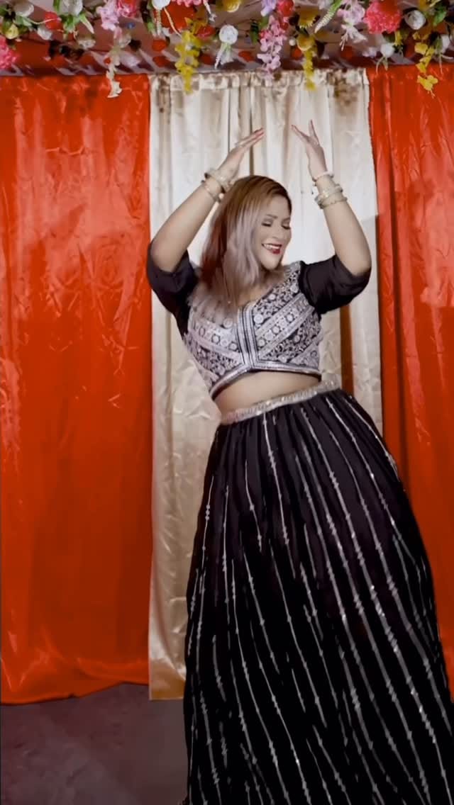 Post 7 by Fahmida RK on Instagram (video)