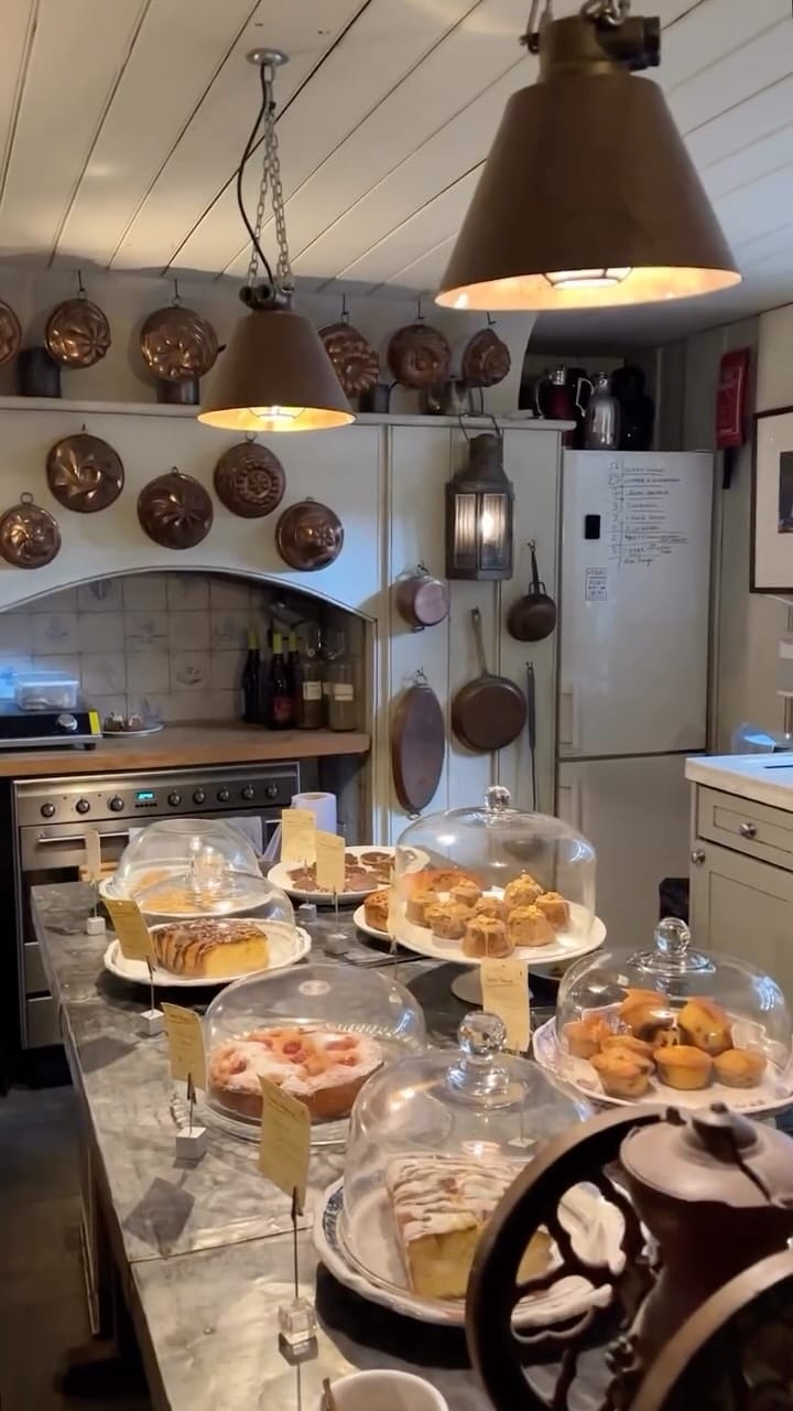 Post 6 by Mon | food & travel content creator on Instagram (video)