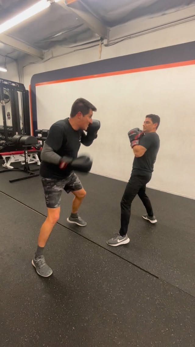 Post 7 by Krav Maga XD on Instagram (video)