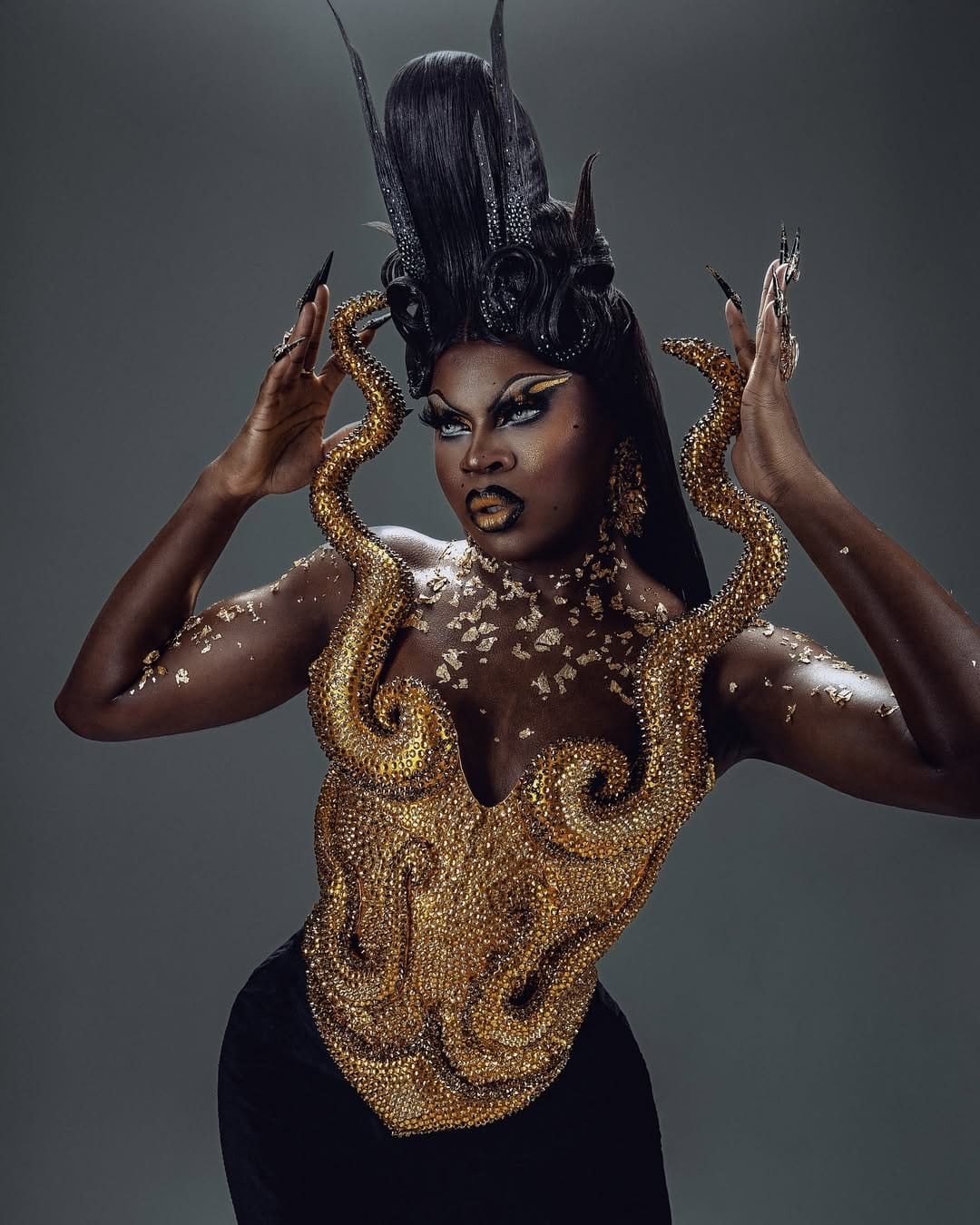 Post 9 by Luna DuBois on Instagram (image)