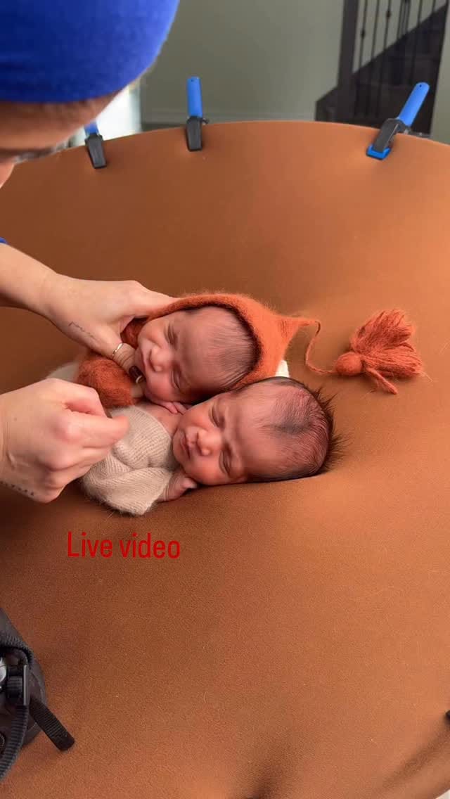 Post 7 by Iryna Nikulnikova / in-home newborn photographer Toronto and GTA on Instagram (video)