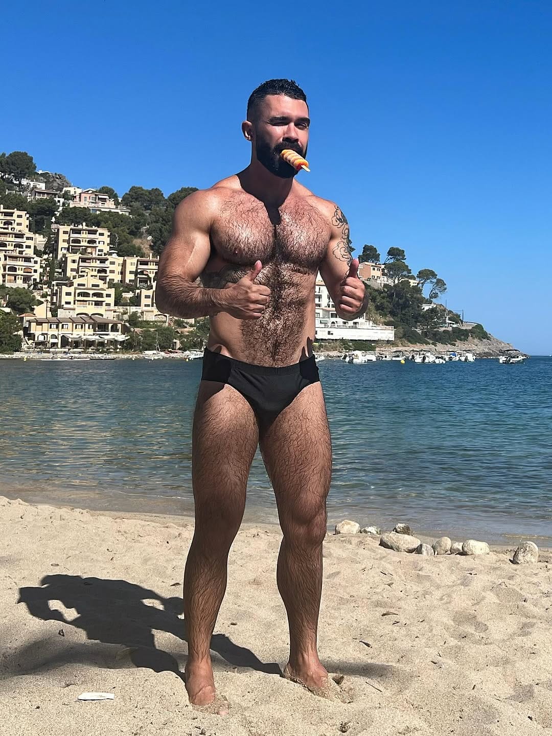 Post 9 by Victor Cardoso on Instagram (carousel)