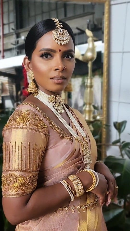 Post 10 by Nila Thana on Instagram (video)