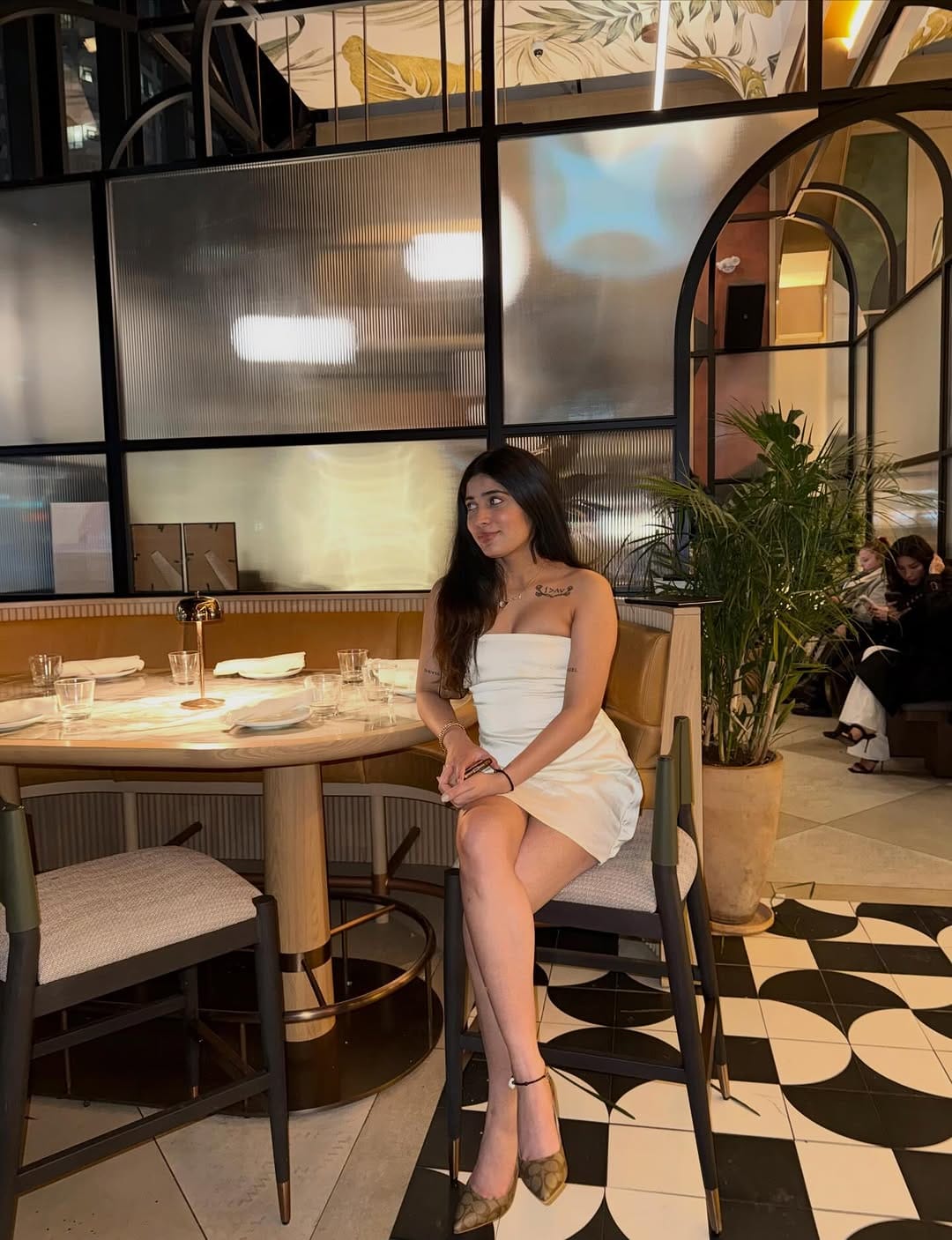 Post 7 by 𝙆𝙝𝙪𝙨𝙝𝙞 𝙗𝙝𝙖𝙧𝙙𝙬𝙖𝙟 ♡ on Instagram (carousel)