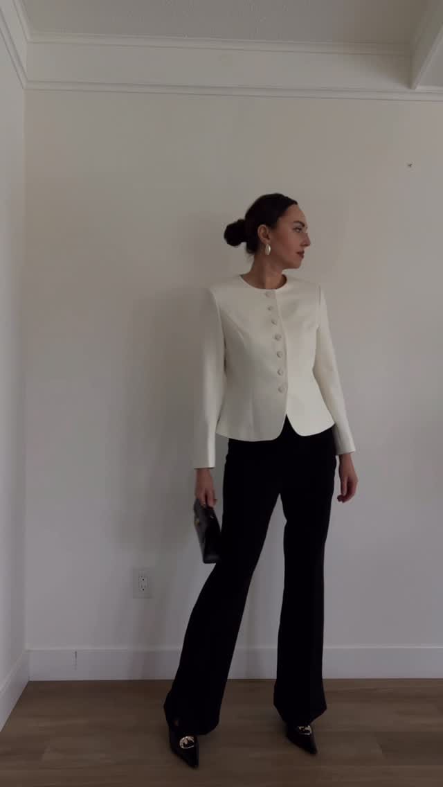 Post 9 by Mila Anna on Instagram (video)