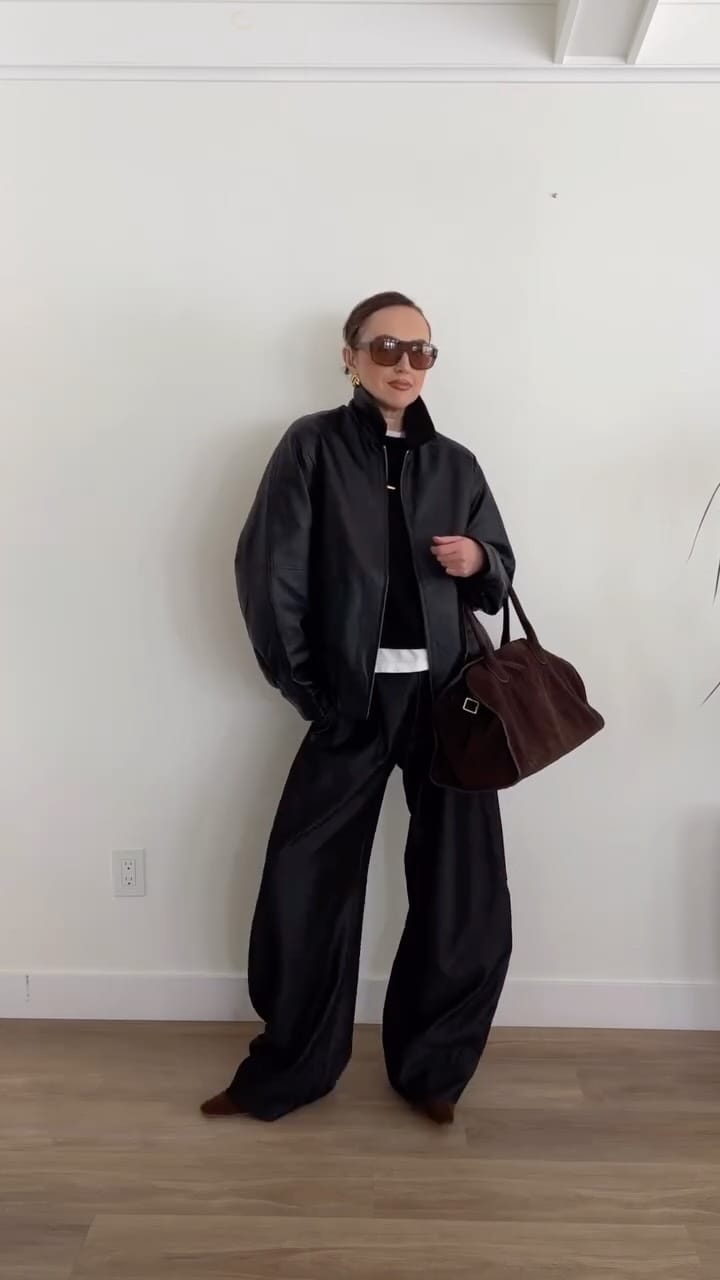 Post 3 by Mila Anna on Instagram (video)
