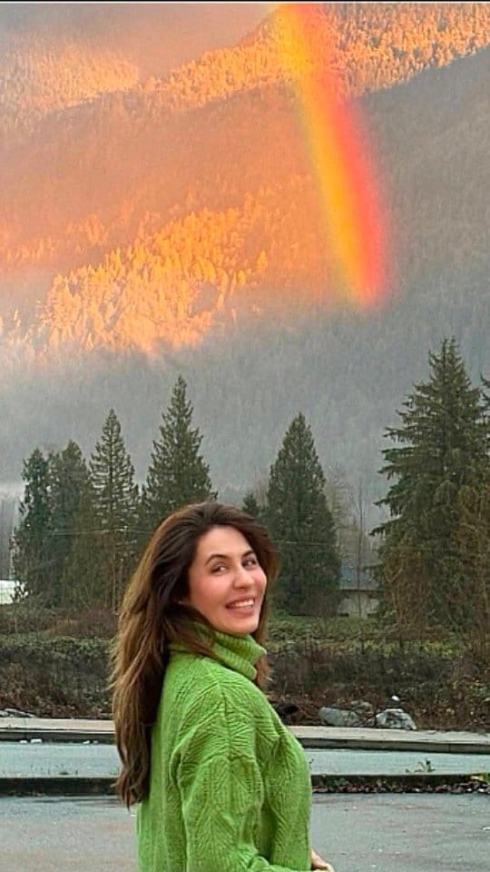Post 6 by Sabina Pasha on Instagram (video)