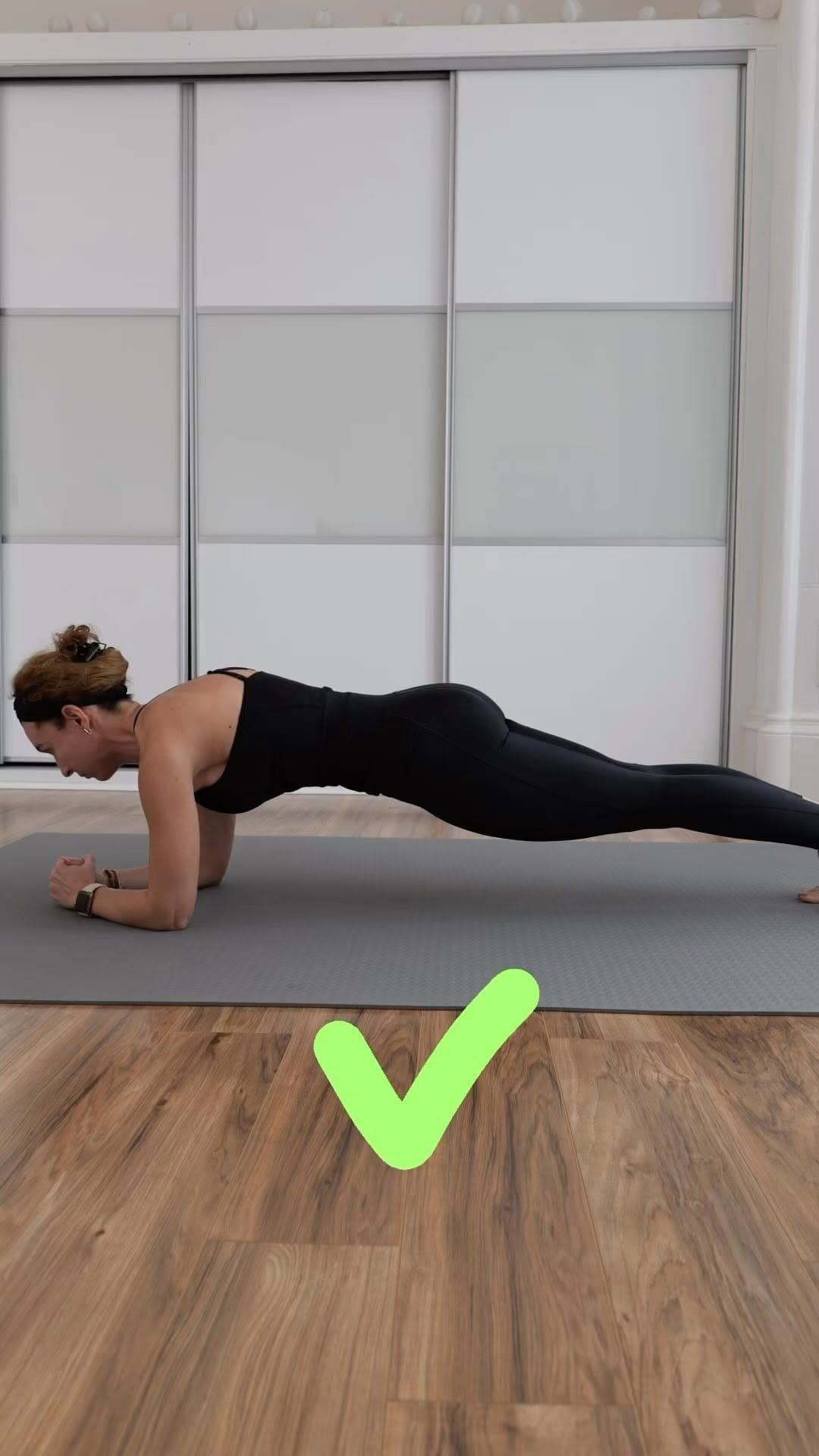 Post 10 by Joana V | Online Home Workouts on Instagram (video)