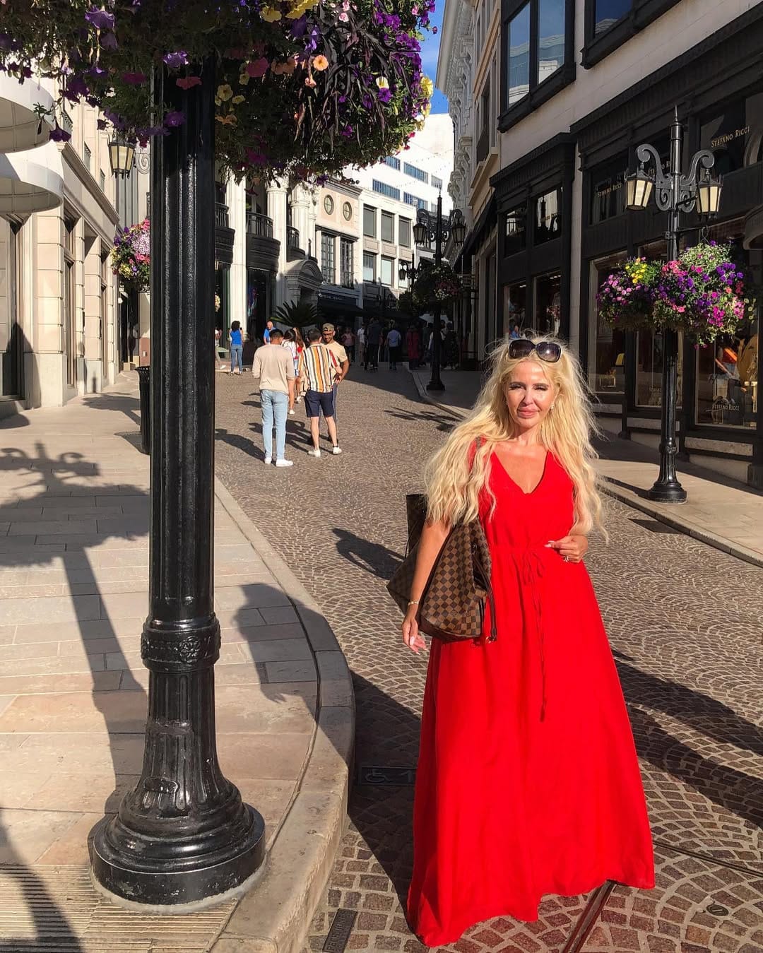 Post 5 by DIANA 💋 on Instagram (image)
