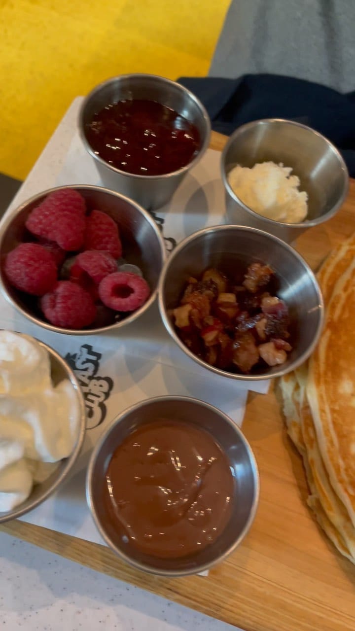 Post 3 by That London Duo | London Food & Travel on Instagram (video)
