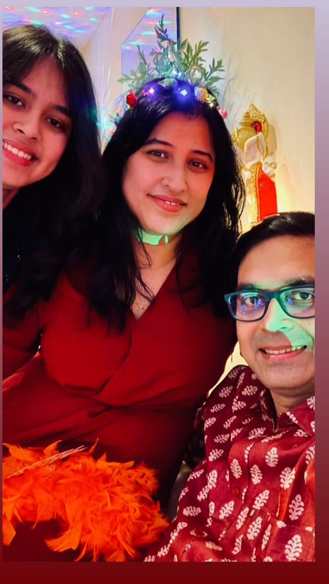Post 2 by Roshni Sarkar on Instagram (video)