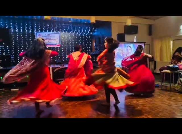 Post 4 by Roshni Sarkar on Instagram (video)