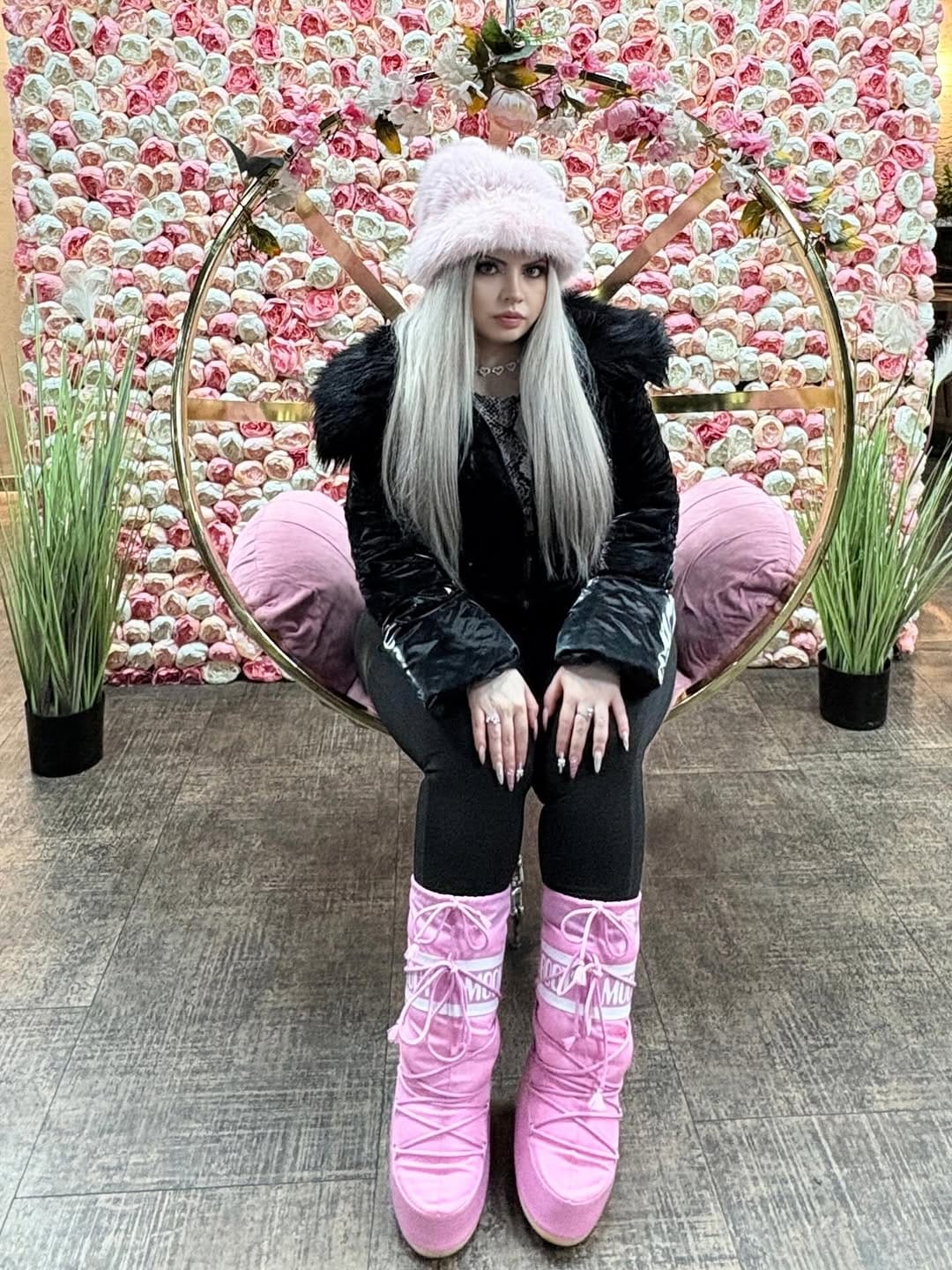 Post 2 by Melissa Barbie on Instagram (carousel)