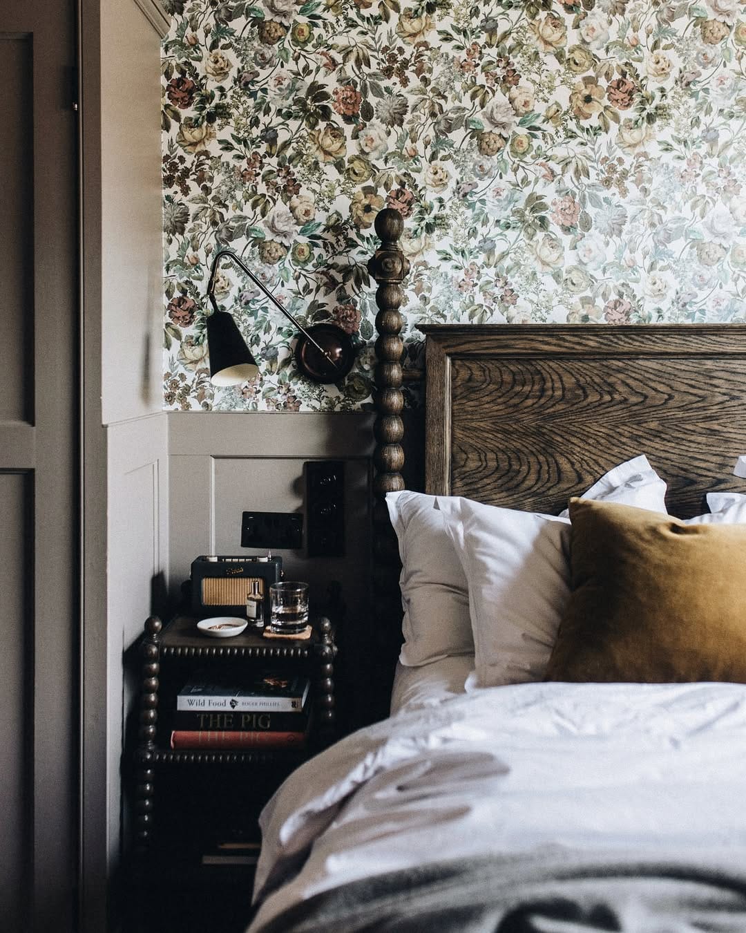 Post 4 by abbie mellé | photographer on Instagram (carousel)