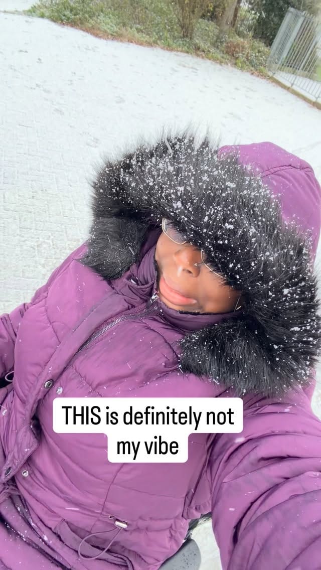 Post 4 by Clara Holmes on Instagram (video)