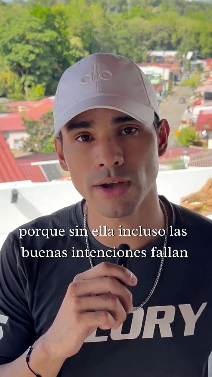 Post 2 by B R A N D O N ~ C H A N on Instagram (video)
