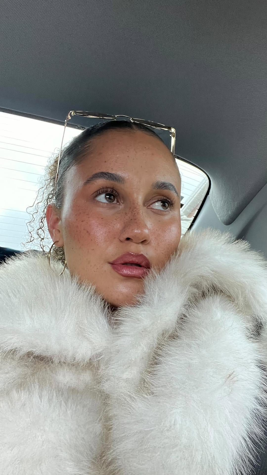 Post 6 by SIMMY CARR on Instagram (video)