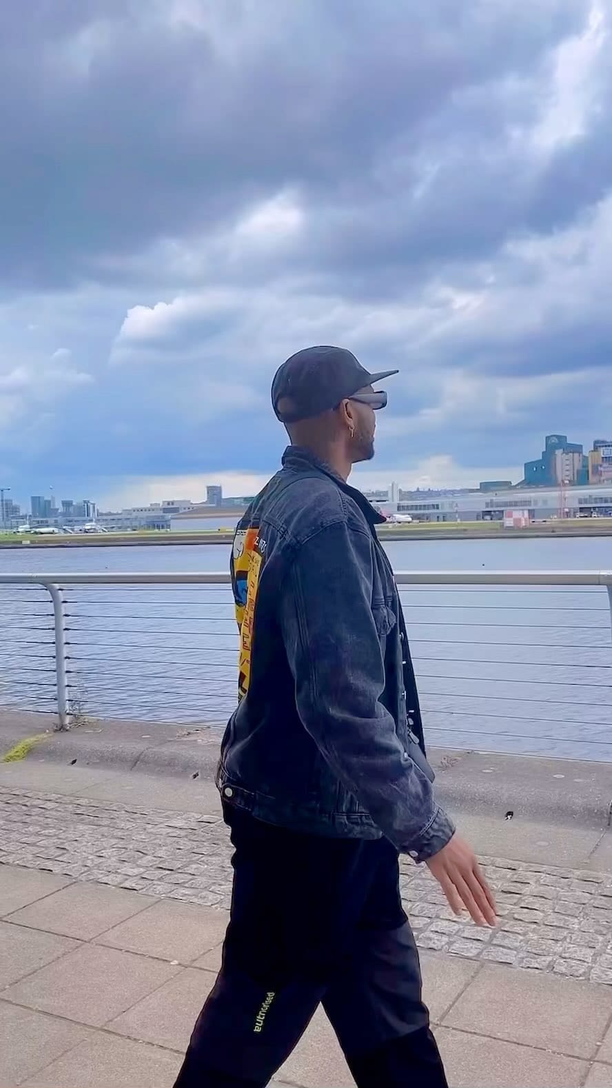 Post 10 by Deivis Lina L on Instagram (video)