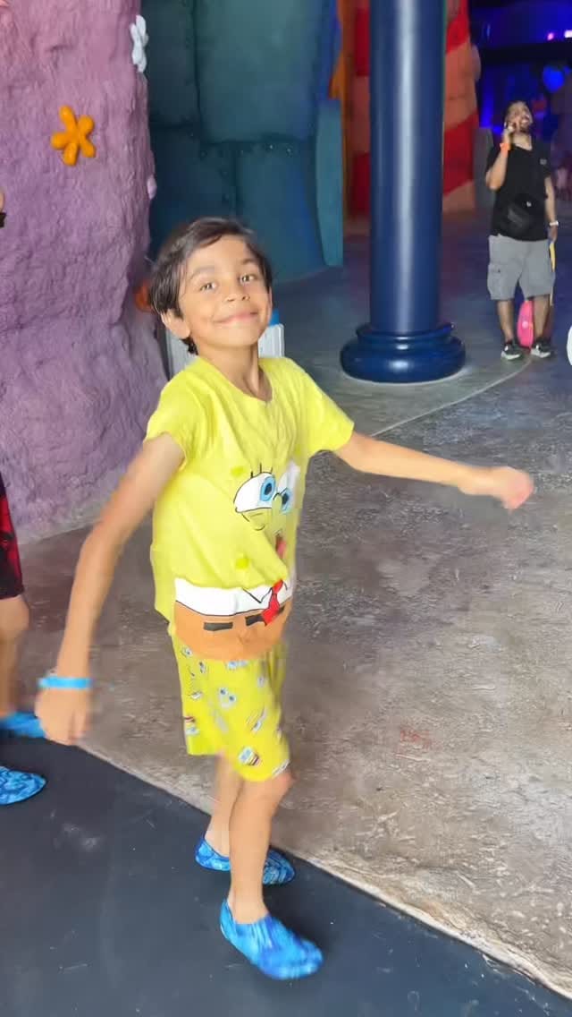 Post 8 by Faryal Fahad on Instagram (video)