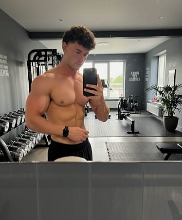 Post 5 by Conor Whiteside on Instagram (carousel)