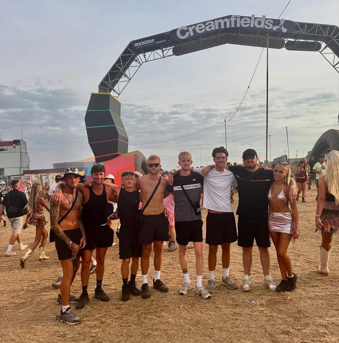 Post 7 by Conor Whiteside on Instagram (carousel)