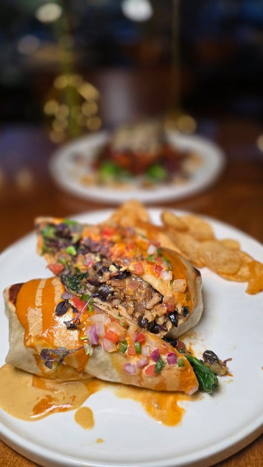 Post 6 by David R- Food blogger on Instagram (video)