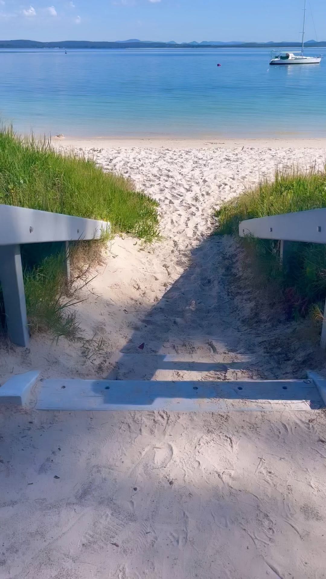 Post 1 by Jules, Ed & Leo on Instagram (video)