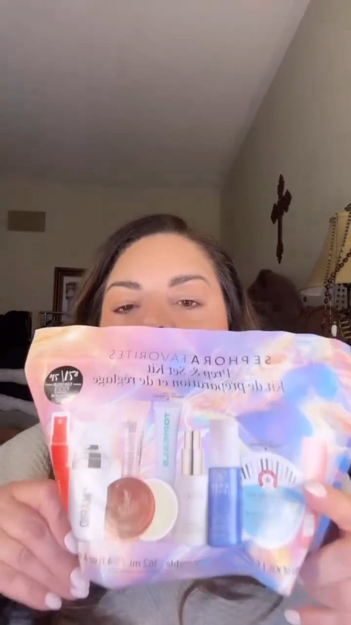 Post 5 by Sabrina Iannarella on Instagram (video)