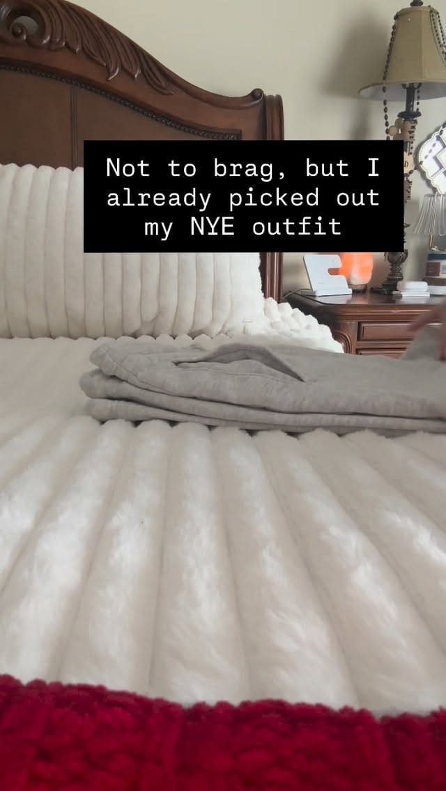 Post 6 by Sabrina Iannarella on Instagram (video)