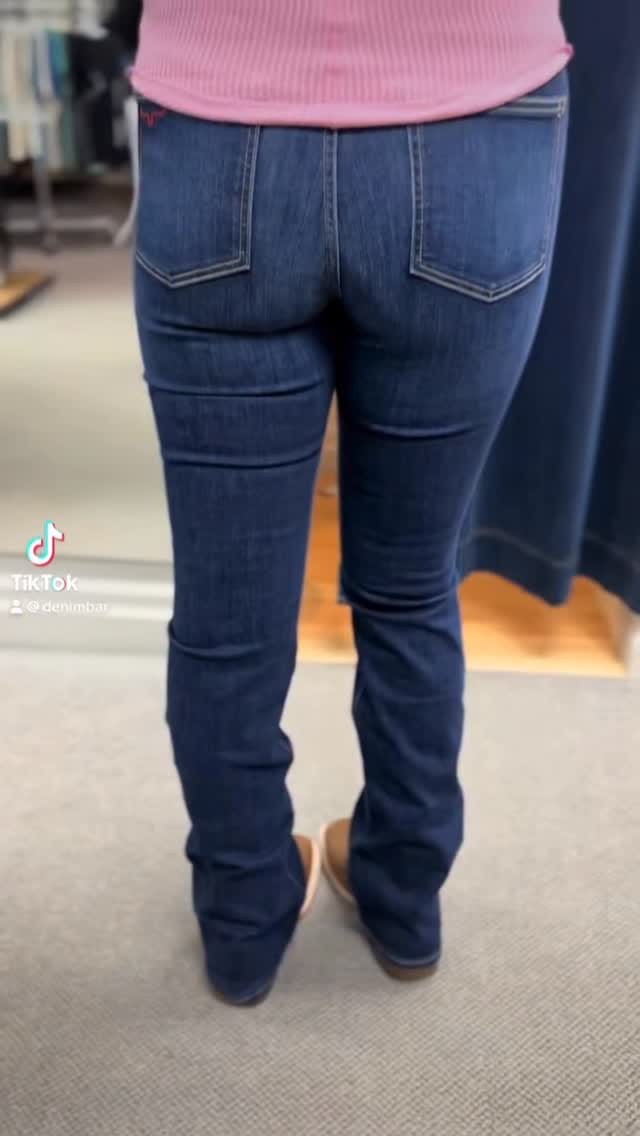 Post 7 by DenimBar on Instagram (video)