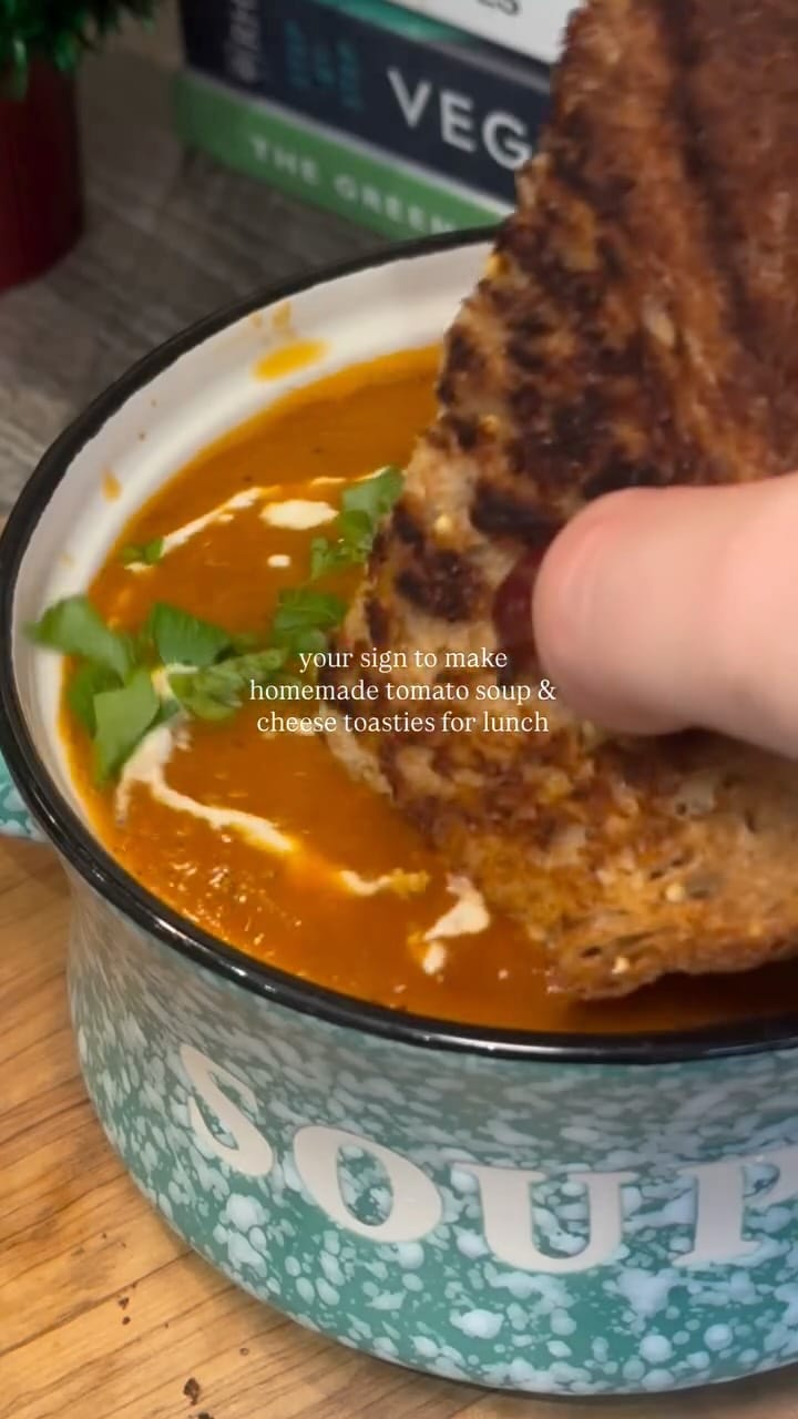 Post 8 by HOLLY | WELSH FOODIE 🌿 on Instagram (video)