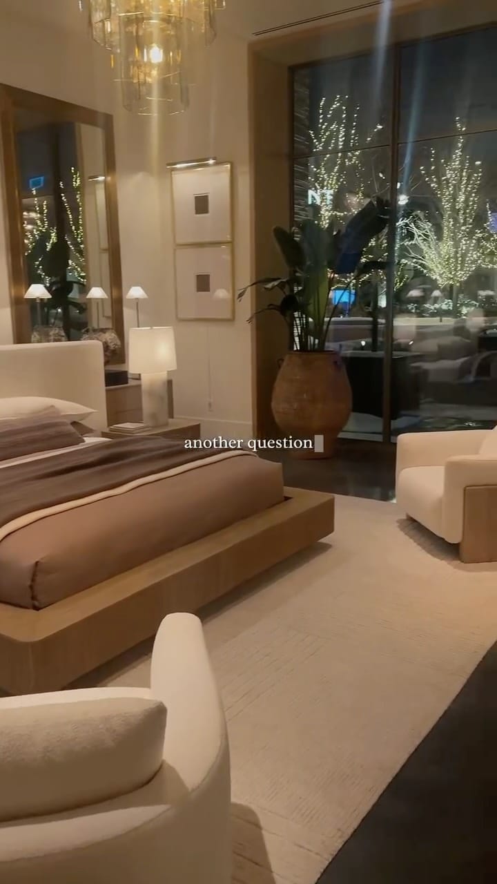 Post 8 by 𝐍𝐈𝐓𝐈𝐊𝐀 | UGC | MONTREAL CONTENT CREATOR 🇨🇦 on Instagram (video)
