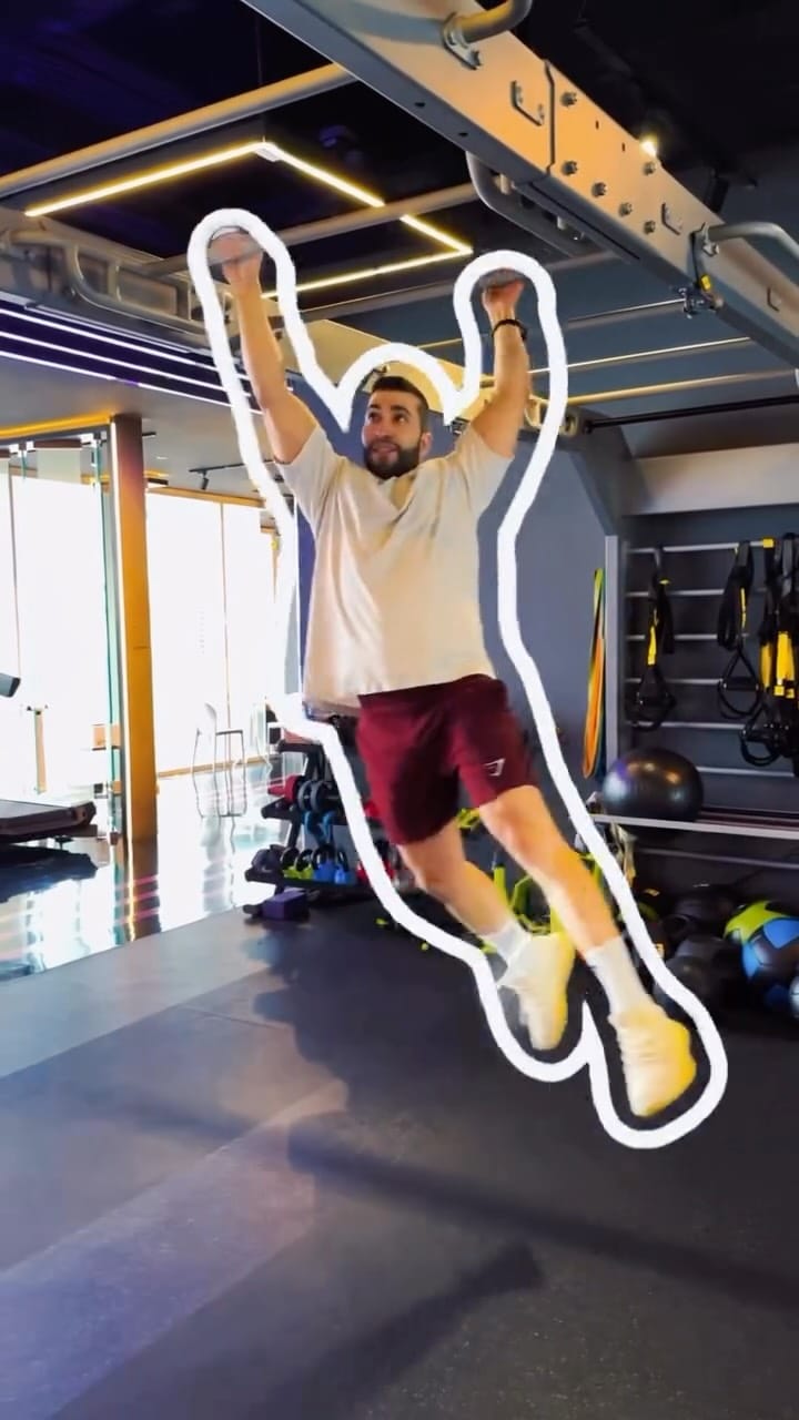 Post 1 by 𝗔ndrew K on Instagram (video)