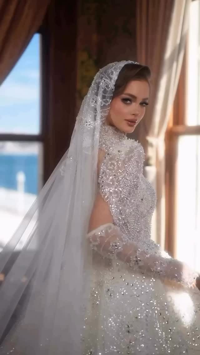 Post 5 by Mery Couture | Robes de Mariée on Instagram (video)