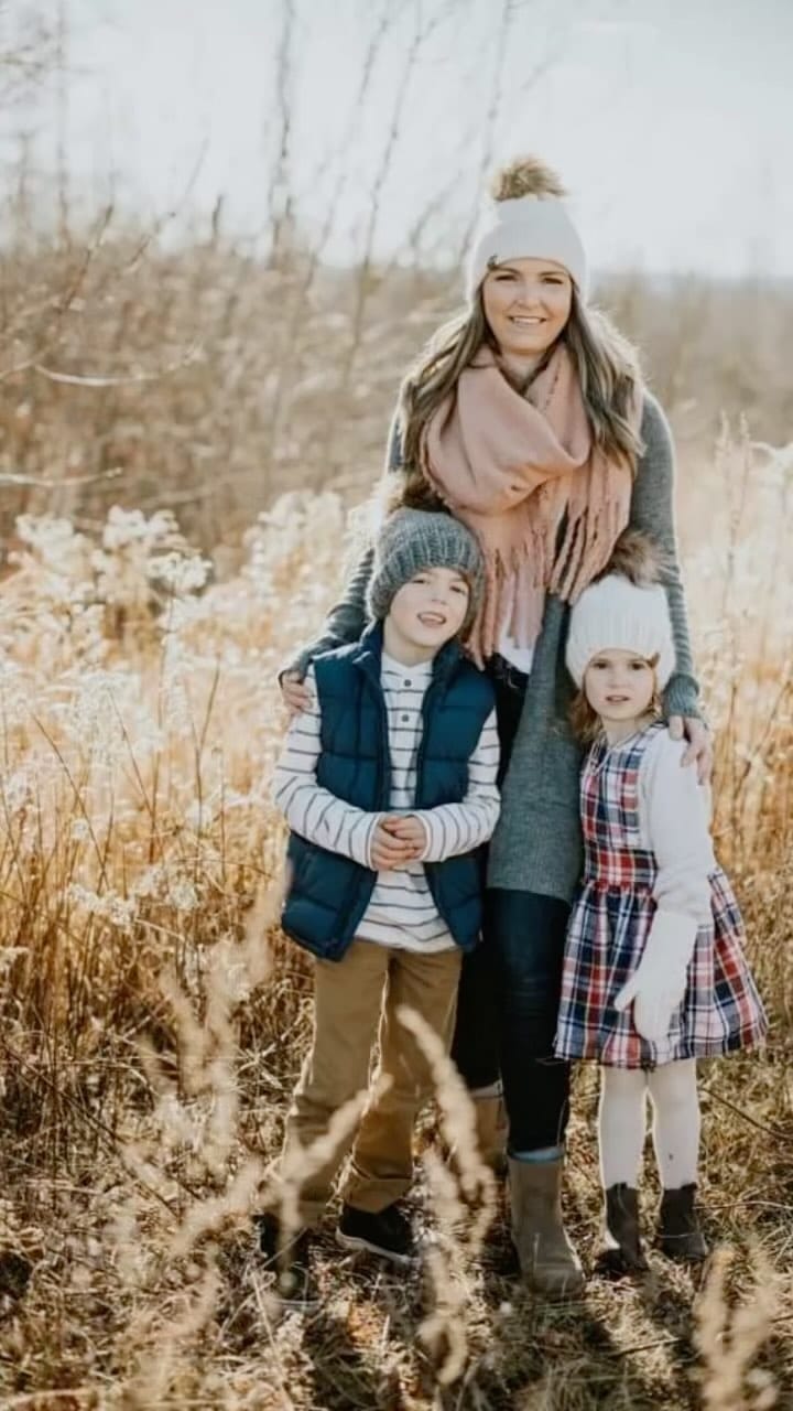 Post 10 by Tara | Lakeside Knits co on Instagram (video)