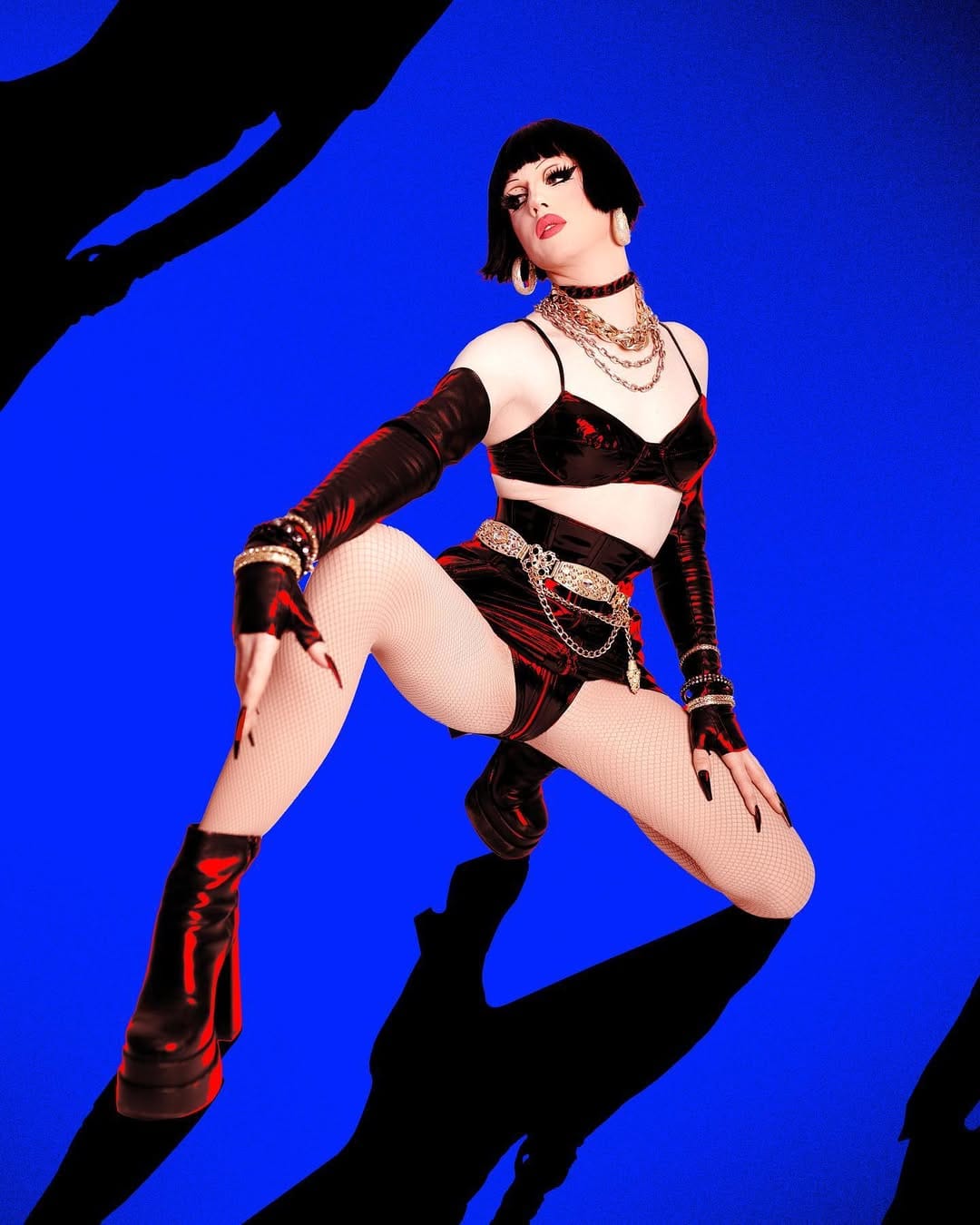 Post 10 by ULTRA VIOLET on Instagram (image)