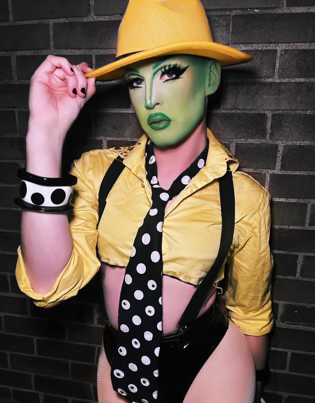 Post 4 by ULTRA VIOLET on Instagram (image)