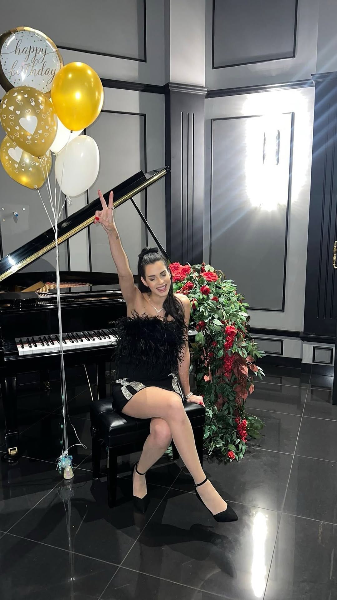 Post 8 by Nadine Elmarsafy | Fashion on Instagram (video)