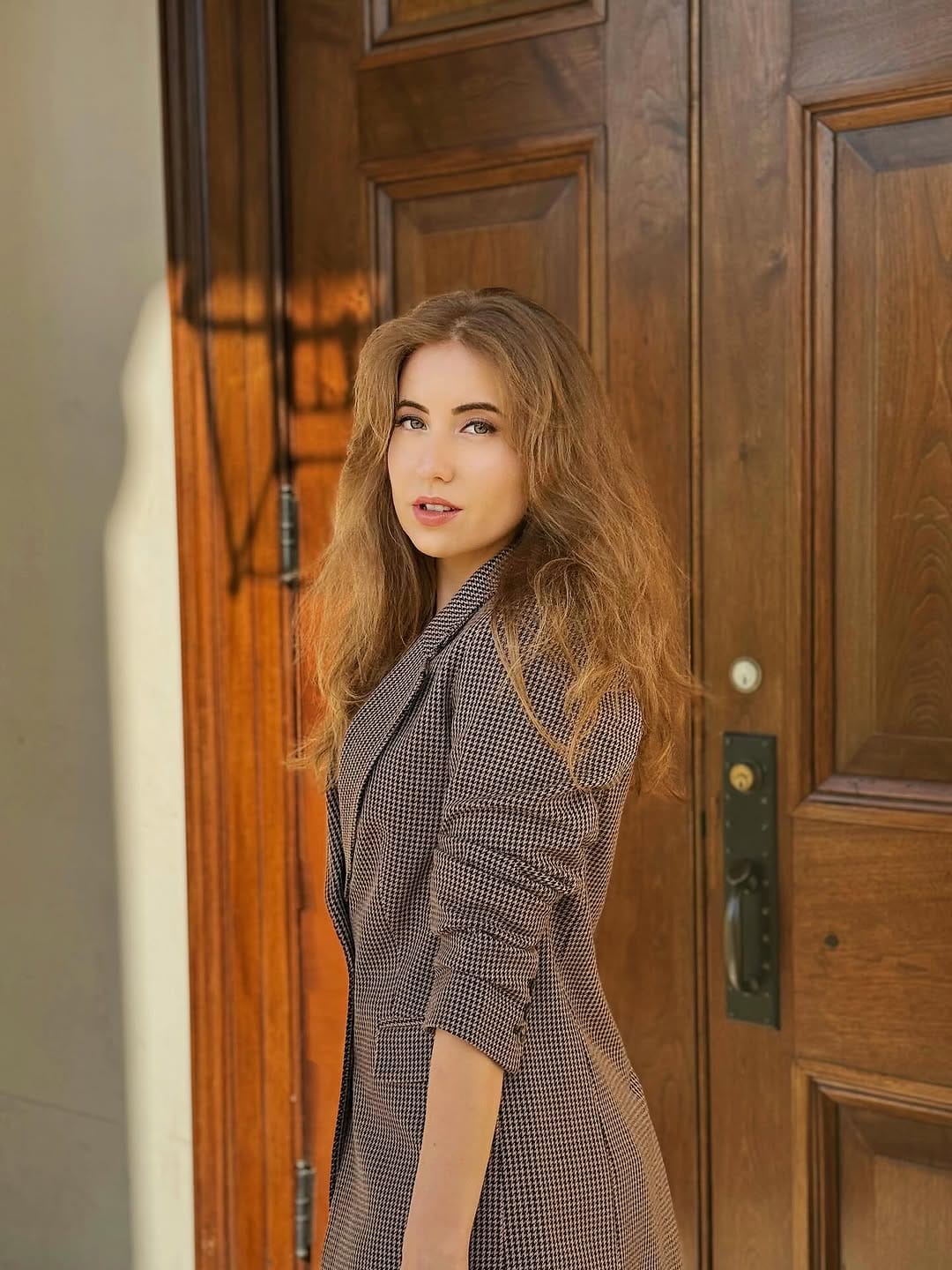 Post 10 by Sara Rozalina | Burlington Blogger on Instagram (image)