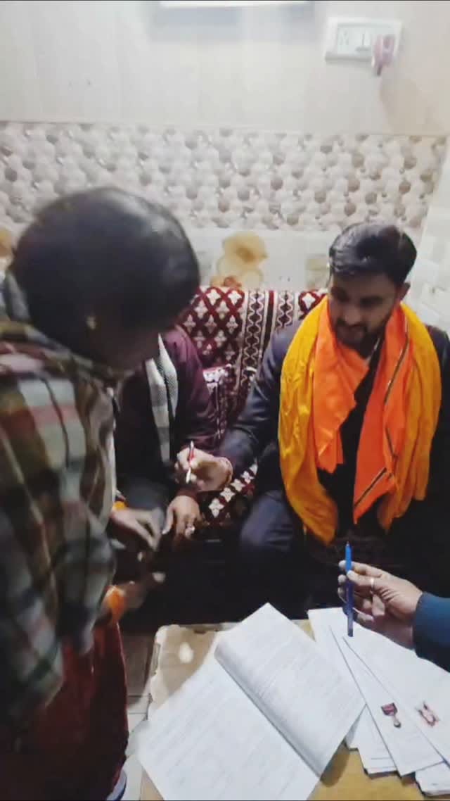 Post 6 by Neeraj Singh on Instagram (video)