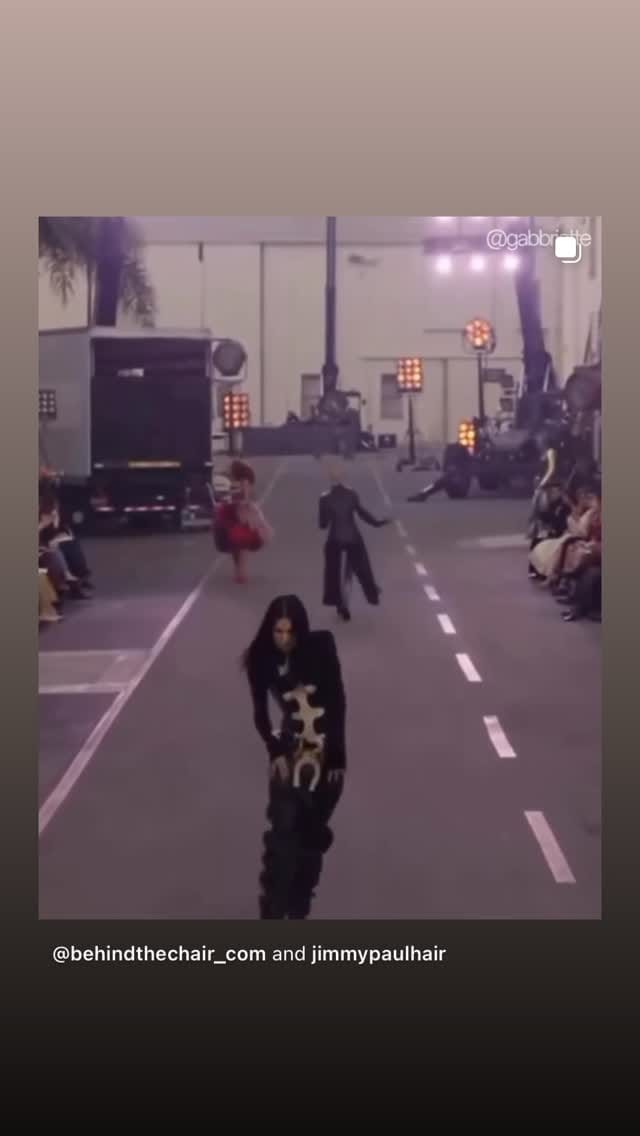 Post 3 by Tania Becker Hair on Instagram (video)