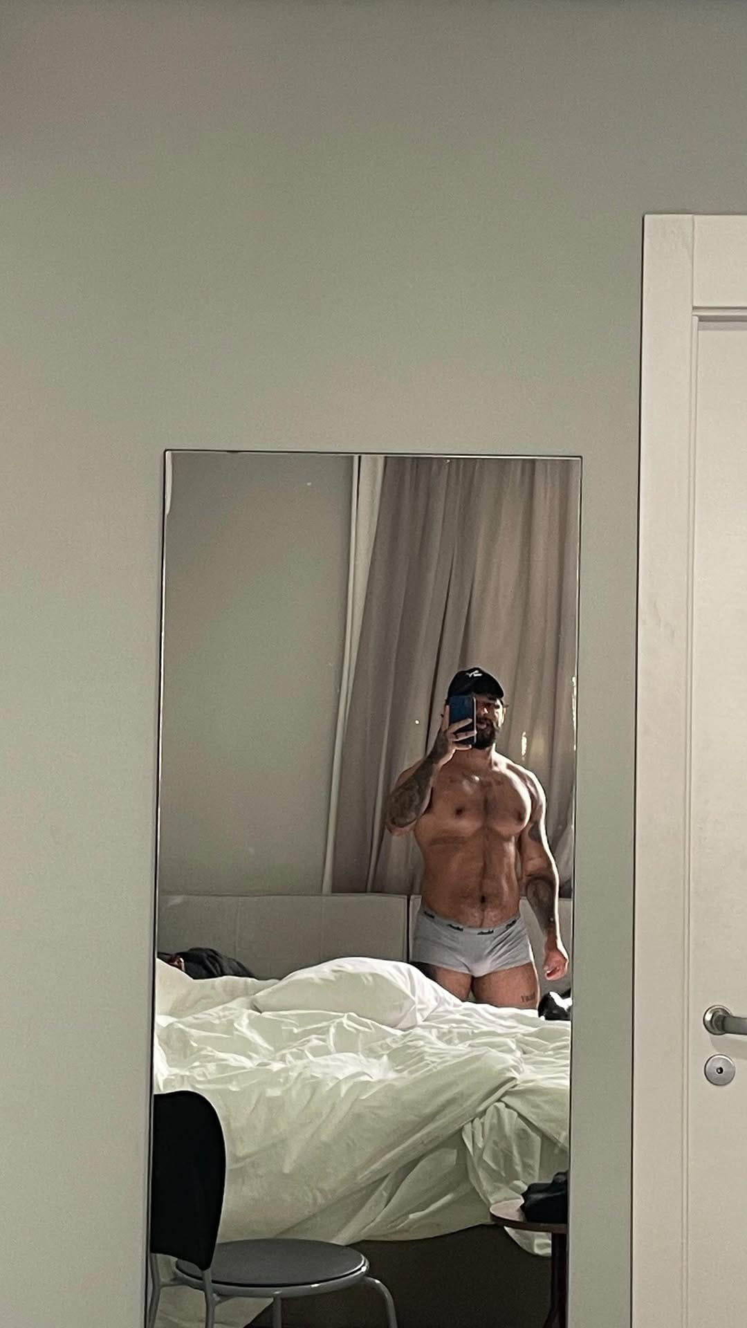 Post 6 by Kelvin Monteiro on Instagram (video)