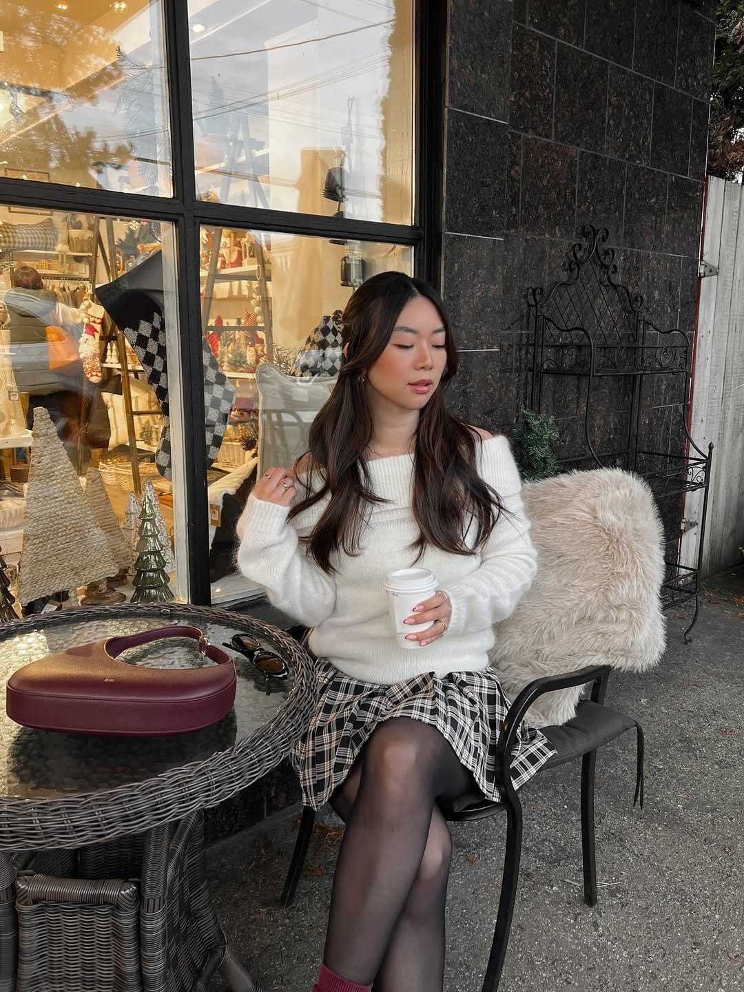 Post 5 by Winnie 〰️ 维尼 on Instagram (carousel)
