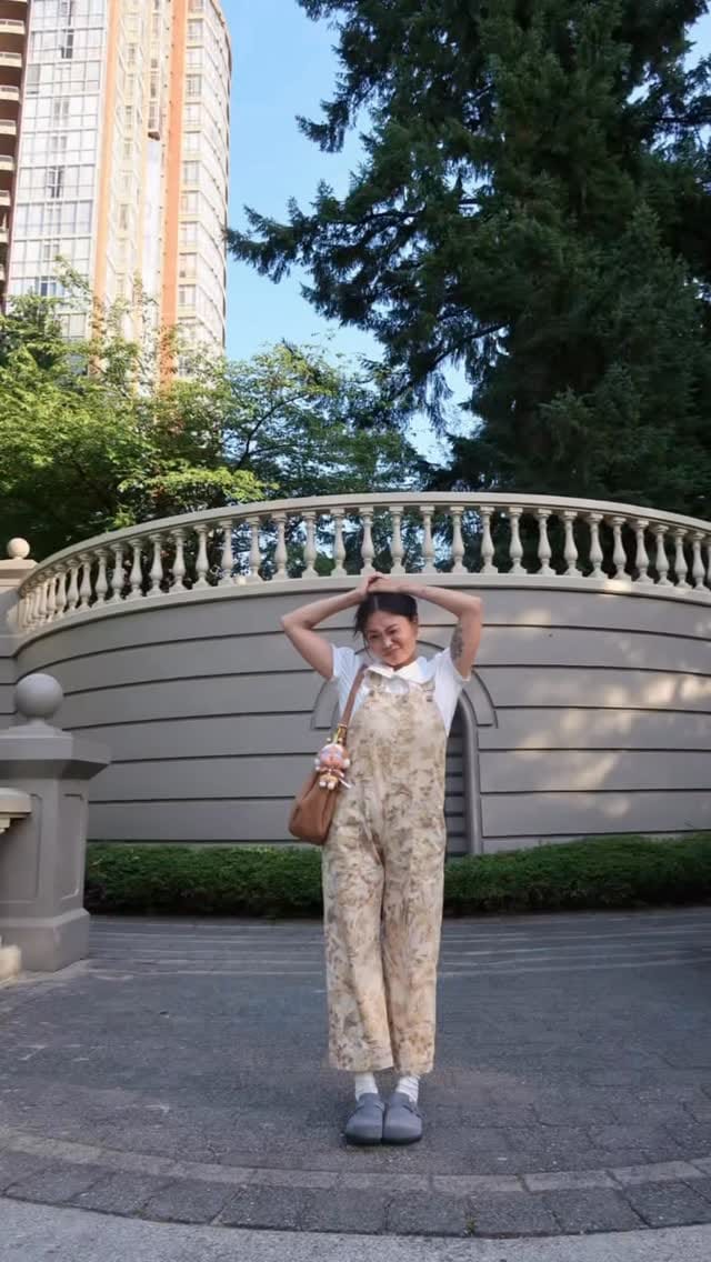 Post 6 by Michelle Ling Lutsenko on Instagram (video)